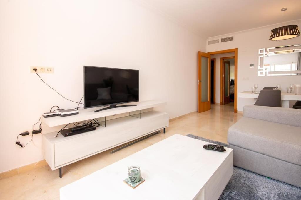 Penthouse With Roof Terrace, Bbq, Pool- And Sea Views Apartment Buenas Noches Bagian luar foto