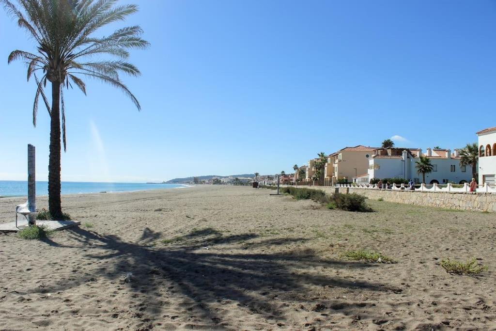 Penthouse With Roof Terrace, Bbq, Pool- And Sea Views Apartment Buenas Noches Bagian luar foto